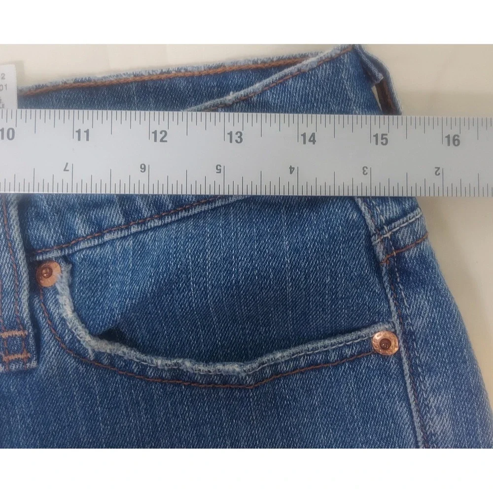 Levis‎ Denim Shorts Womens Blue Jean Shorts Casual Everyday Size 10